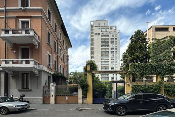 appartamento in vendita a Milano in zona Maggiolina