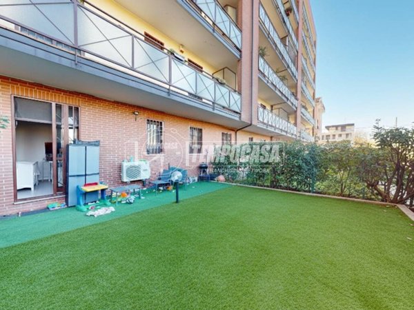 appartamento in vendita a Milano in zona Comasina