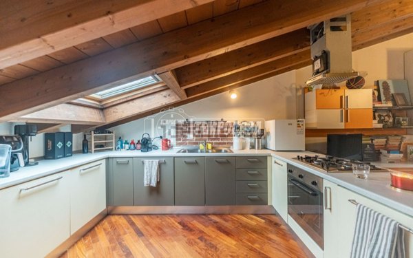 appartamento in vendita a Milano in zona Isola