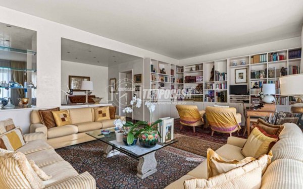 appartamento in vendita a Milano in zona Morivione