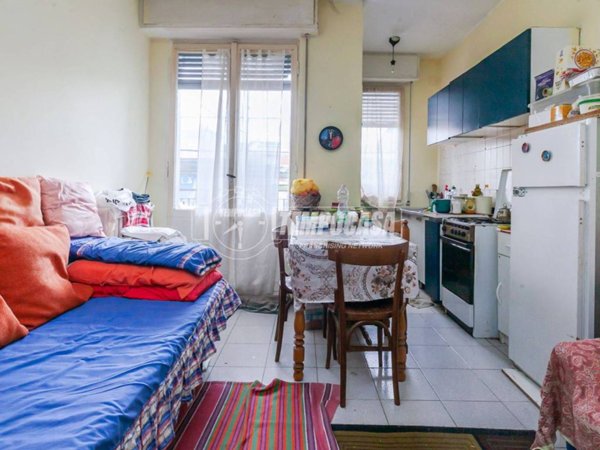 appartamento in vendita a Milano in zona Dergano