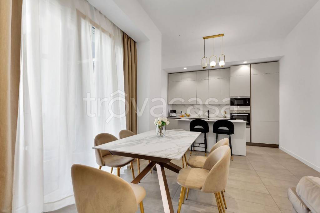 appartamento in vendita a Milano in zona Vigentino
