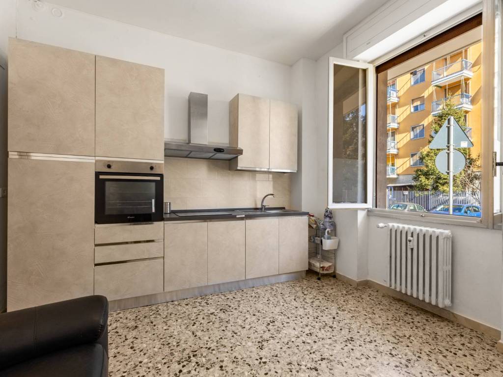 appartamento in vendita a Milano in zona Trenno