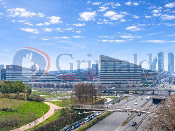 appartamento in vendita a Milano in zona QT8