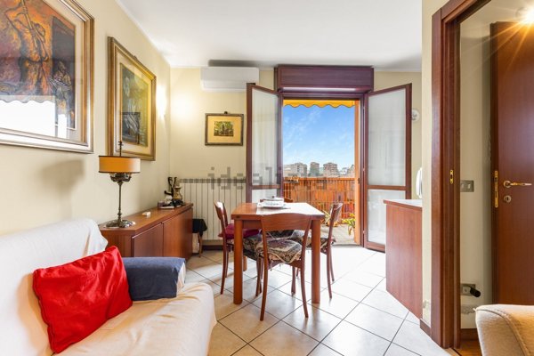 appartamento in vendita a Milano in zona Precotto