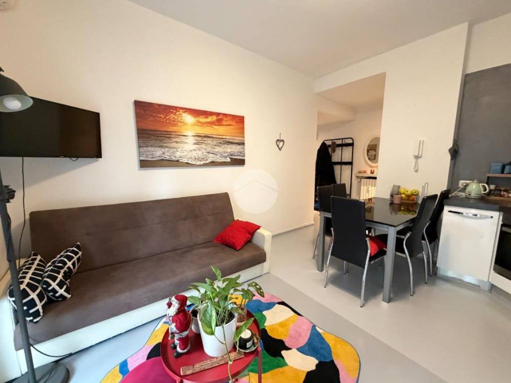 appartamento in vendita a Milano in zona Corvetto