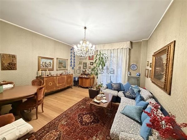appartamento in vendita a Milano in zona Lorenteggio