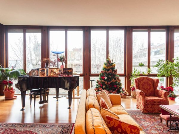 appartamento in vendita a Milano in zona Guastalla