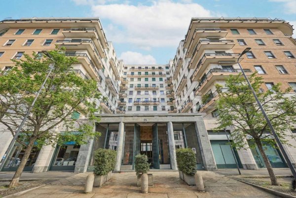 appartamento in vendita a Milano in zona Centro Direzionale