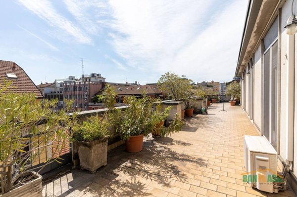 appartamento in vendita a Milano in zona Isola