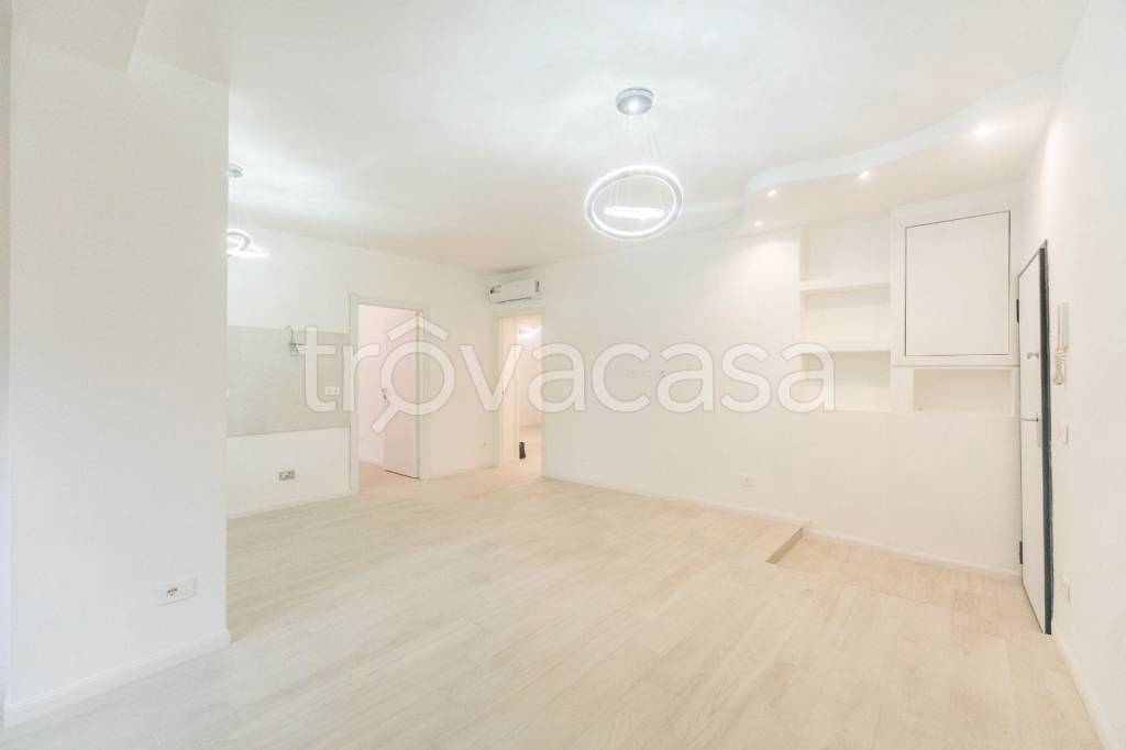 appartamento in vendita a Milano in zona Corvetto