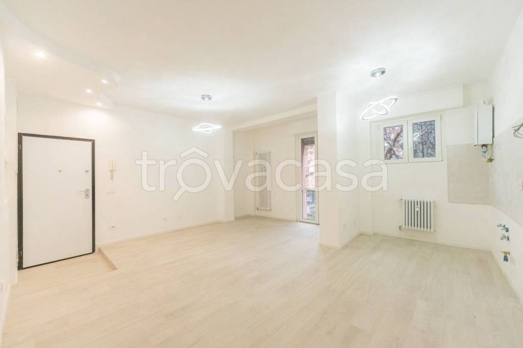 appartamento in vendita a Milano in zona Corvetto