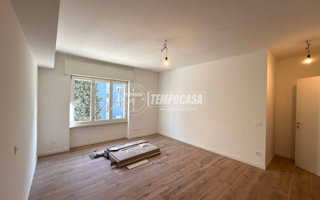 appartamento in vendita a Milano in zona Lambrate