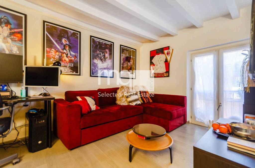 appartamento in vendita a Milano in zona Porta Nuova