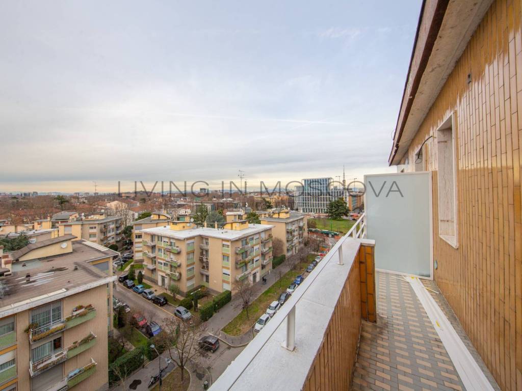 appartamento in vendita a Milano in zona Trenno