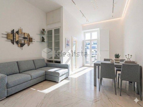 appartamento in vendita a Milano in zona Loreto