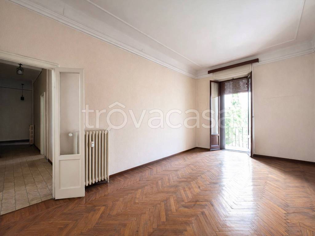 appartamento in vendita a Milano in zona Città Studi