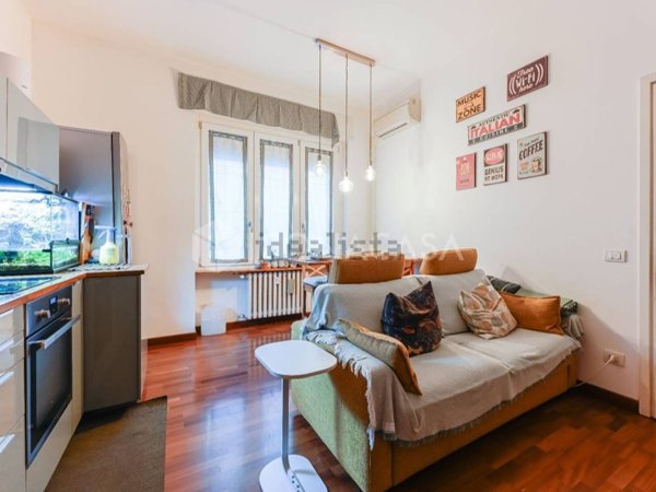 appartamento in vendita a Milano in zona Piazzale Lodi