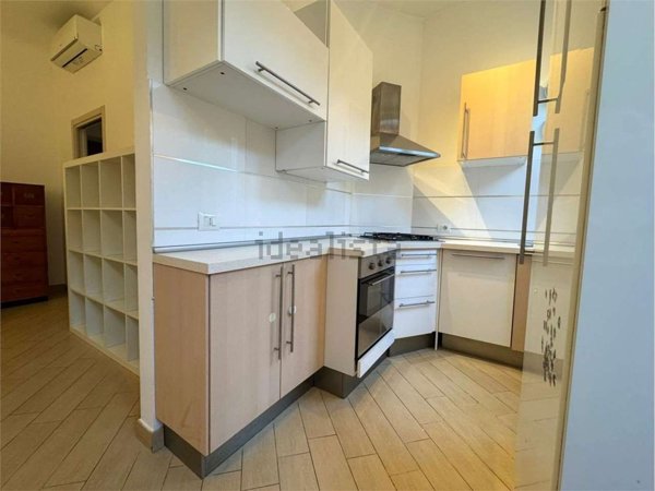 appartamento in vendita a Milano in zona Vigentino