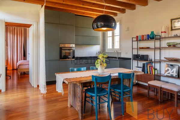 appartamento in vendita a Milano in zona Barona