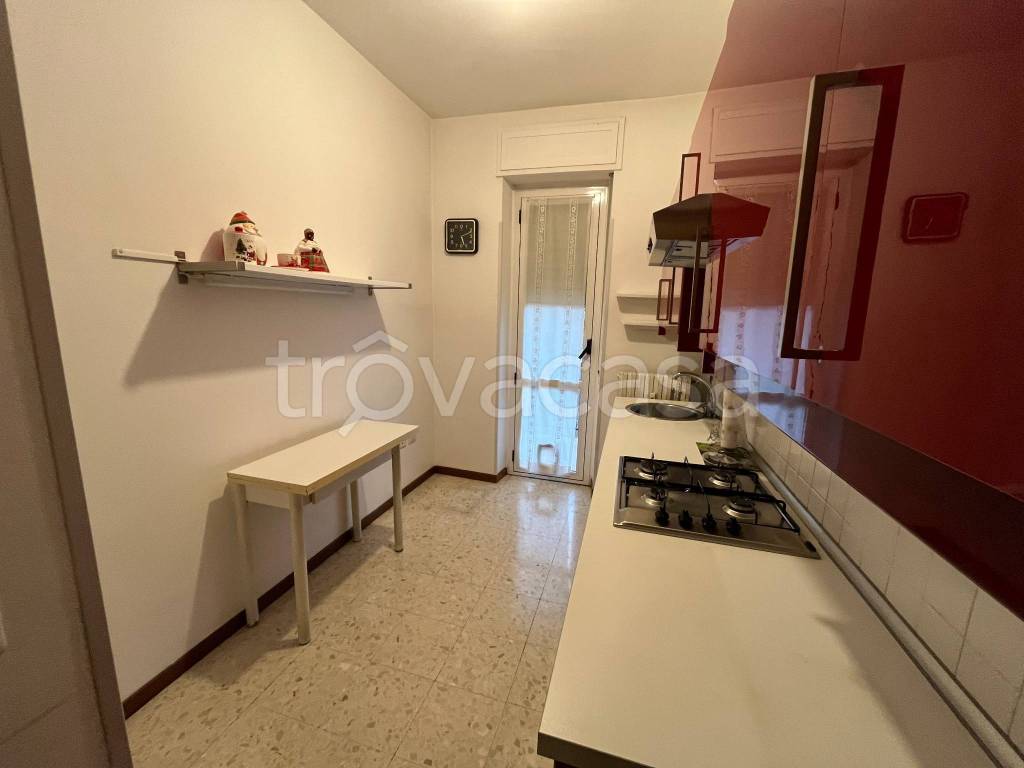 appartamento in vendita a Milano in zona Famagosta