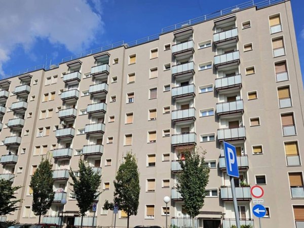 appartamento in vendita a Milano in zona Quarto Oggiaro