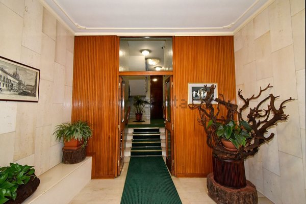 appartamento in vendita a Milano in zona Chiesa Rossa