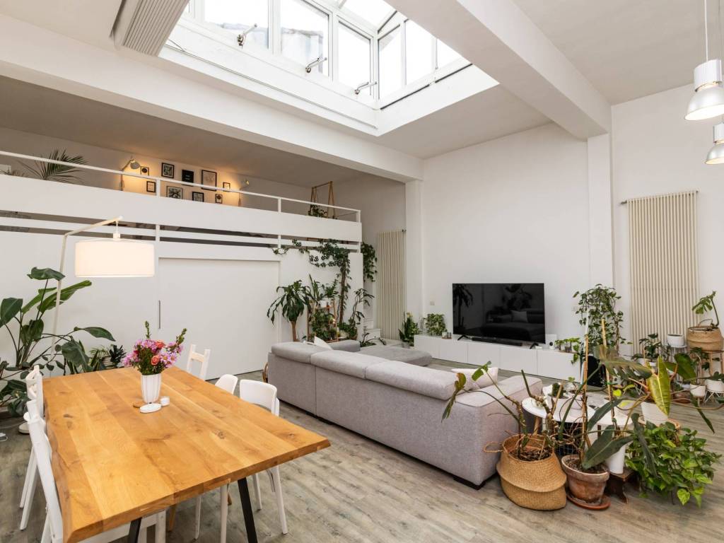 appartamento in vendita a Milano in zona Vigentino