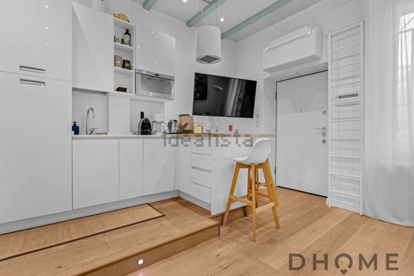 appartamento in vendita a Milano in zona Piazzale Lodi