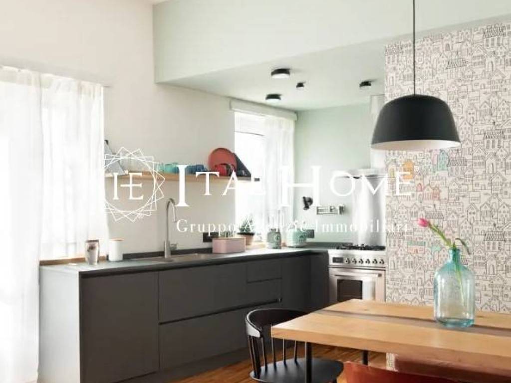 appartamento in vendita a Milano in zona Isola