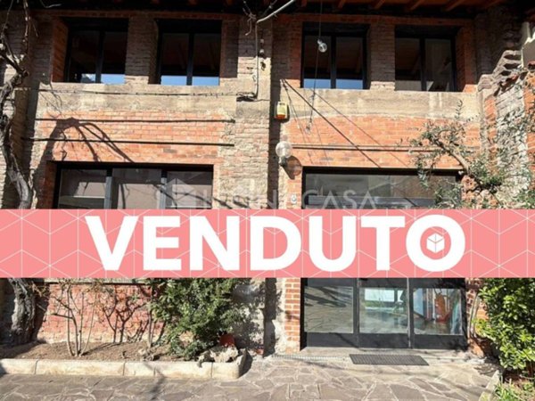 negozio in vendita a Milano