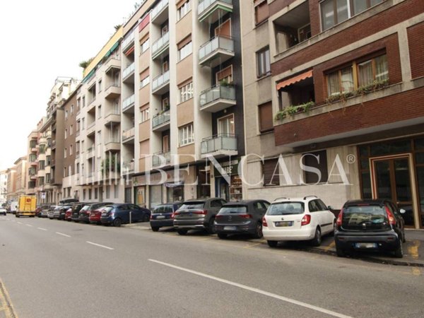 negozio in vendita a Milano in zona Porta Romana