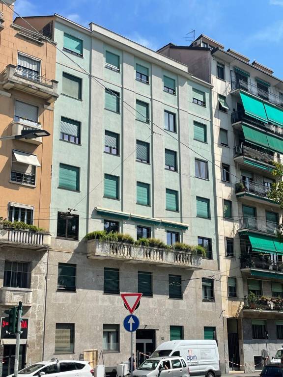 ufficio in vendita a Milano in zona Solari