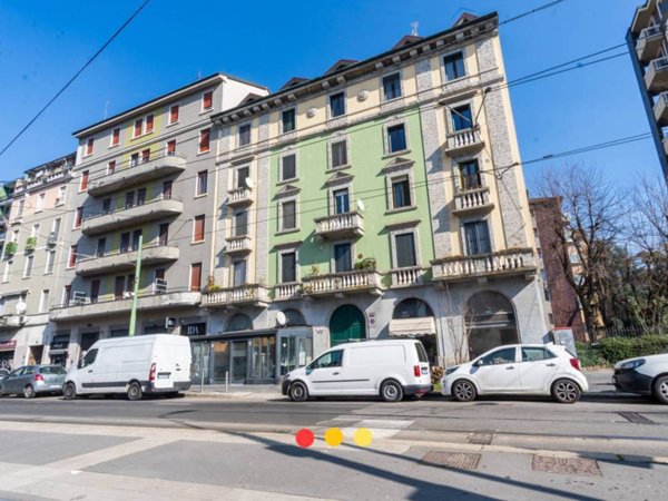 appartamento in vendita a Milano in zona Vigentino