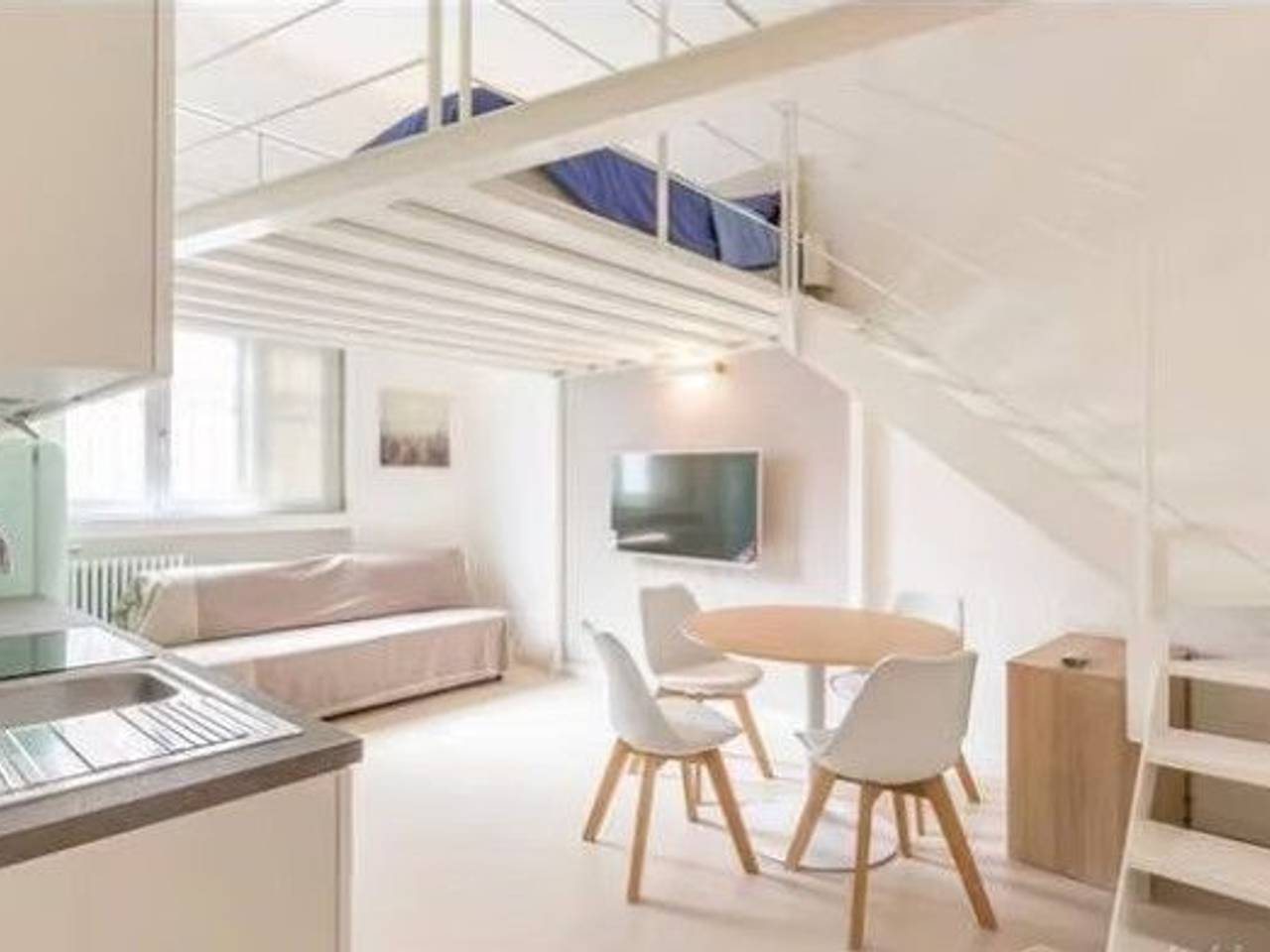 appartamento in vendita a Milano in zona Bocconi