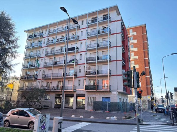 appartamento in vendita a Milano in zona Lambrate