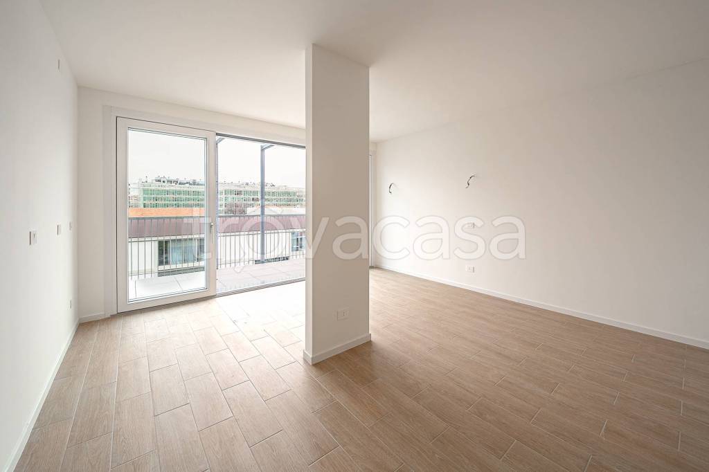 appartamento in vendita a Milano in zona Dergano