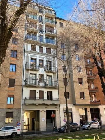 appartamento in vendita a Milano in zona Sempione