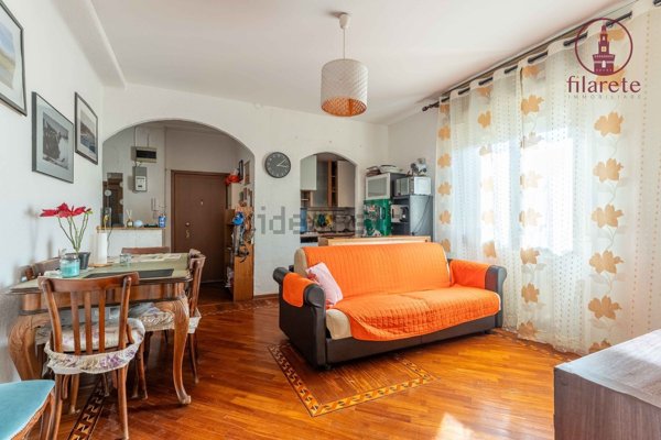 appartamento in vendita a Milano in zona Baggio