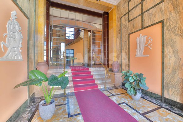 appartamento in vendita a Milano in zona Loreto