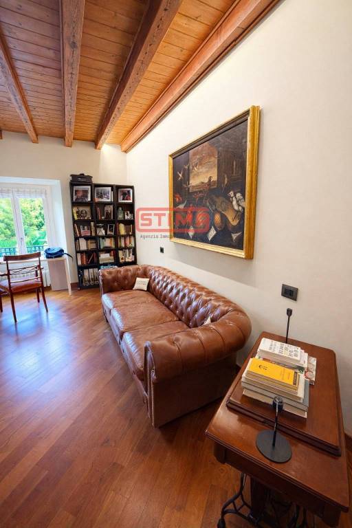 appartamento in vendita a Milano in zona Sempione