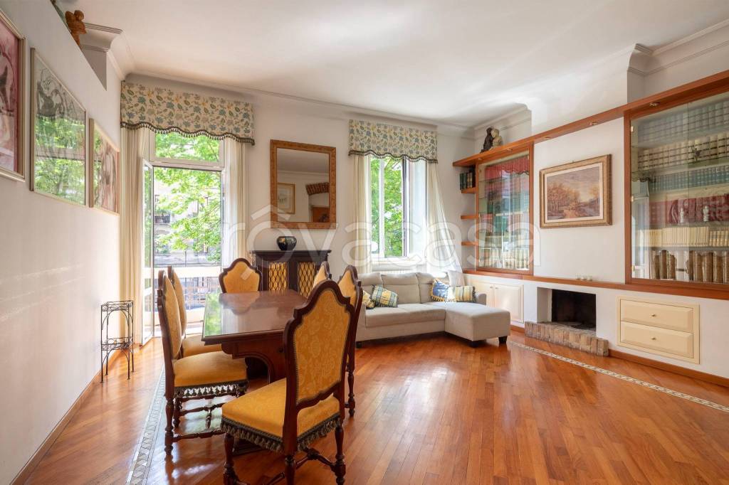 appartamento in vendita a Milano in zona Porta Venezia