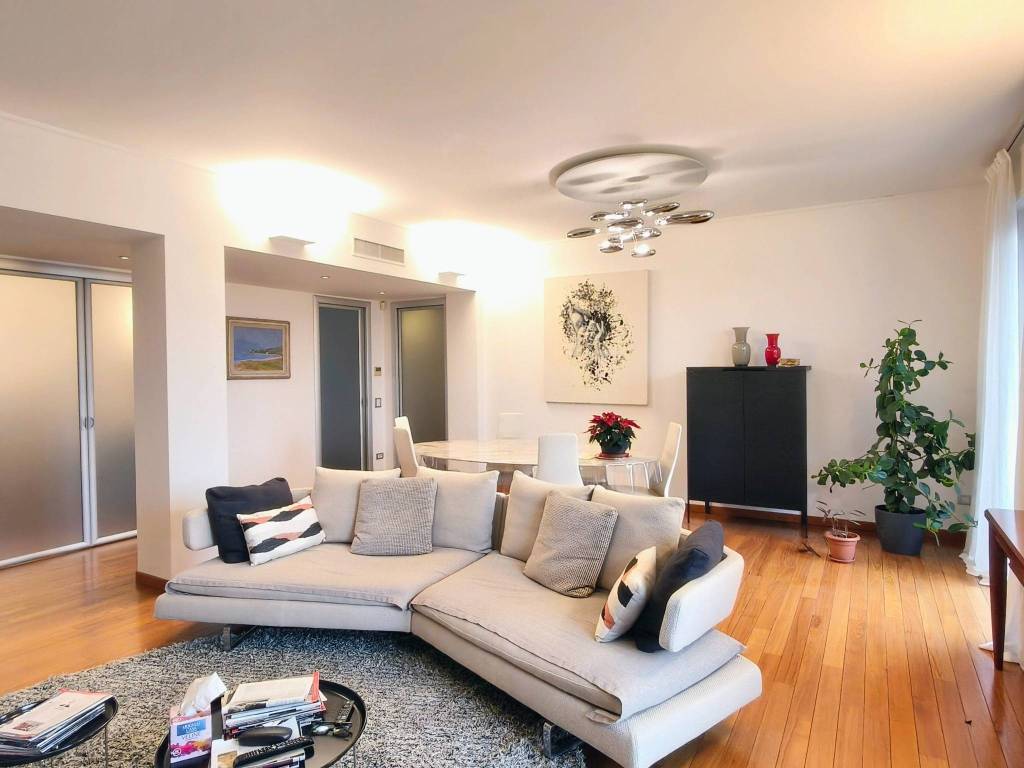 appartamento in vendita a Milano in zona Porta Venezia