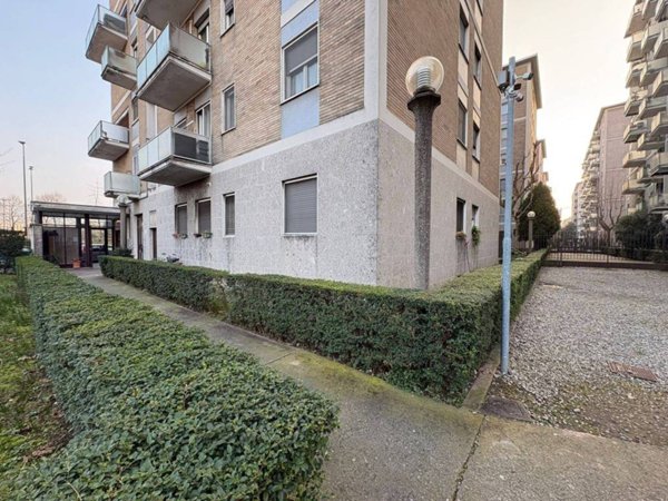 appartamento in vendita a Milano in zona Crescenzago