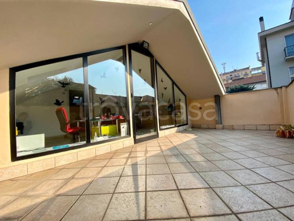 ufficio in vendita a Milano in zona Casoretto