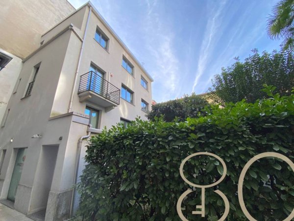 ufficio in vendita a Milano in zona Centro Direzionale