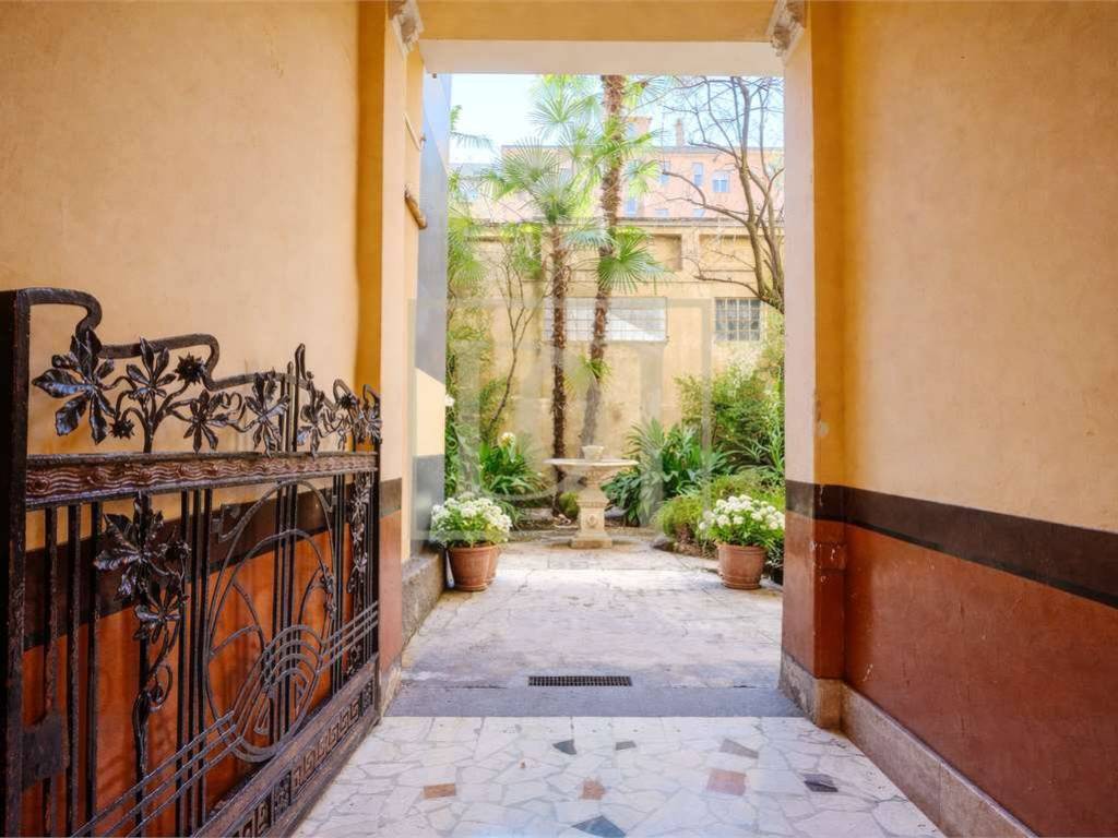 appartamento in vendita a Milano in zona Porta Vittoria