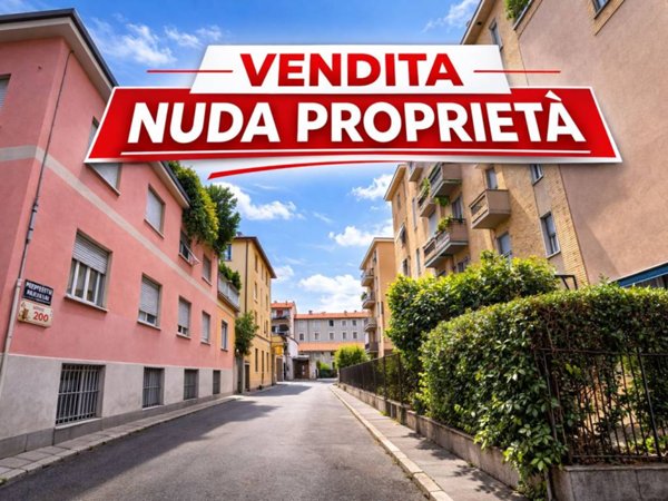 appartamento in vendita a Milano in zona Morivione