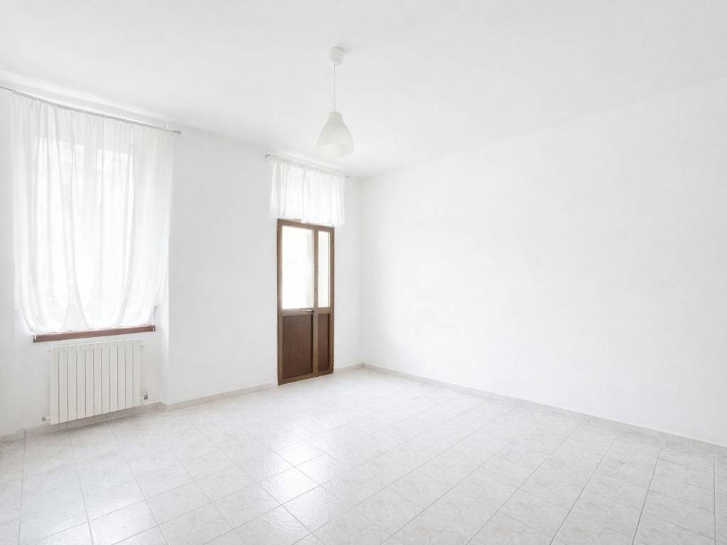 appartamento in vendita a Milano in zona Famagosta