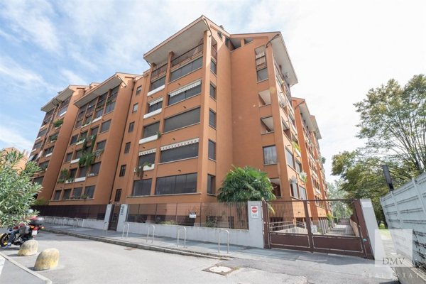 appartamento in vendita a Milano in zona Gratosoglio